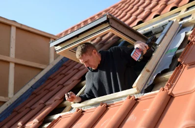 Pose de fenêtres de toit Velux à Breidenbach
